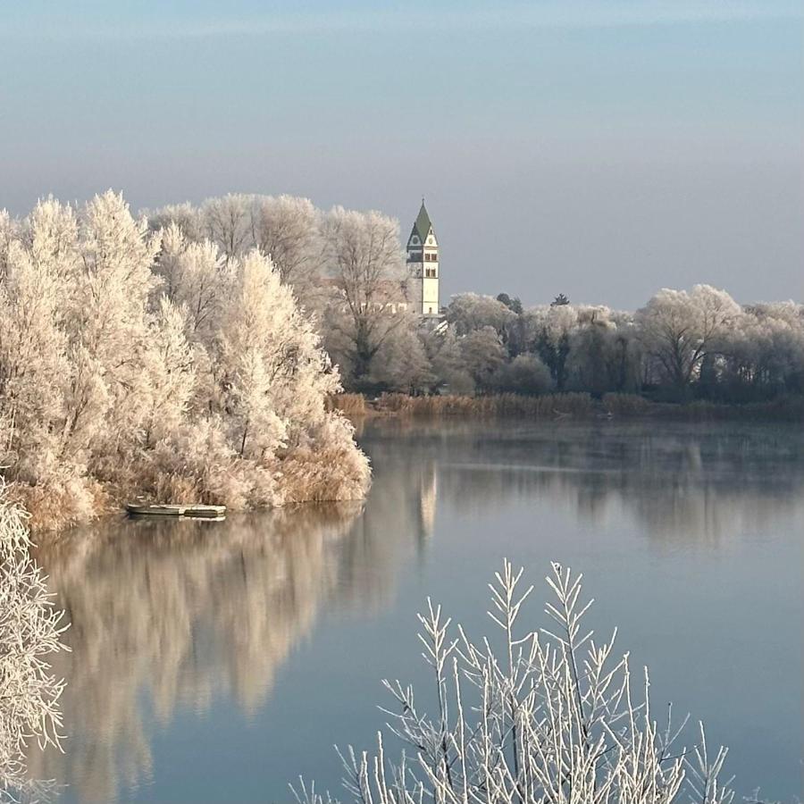 Seehotel Ketsch Шветцинген Экстерьер фото