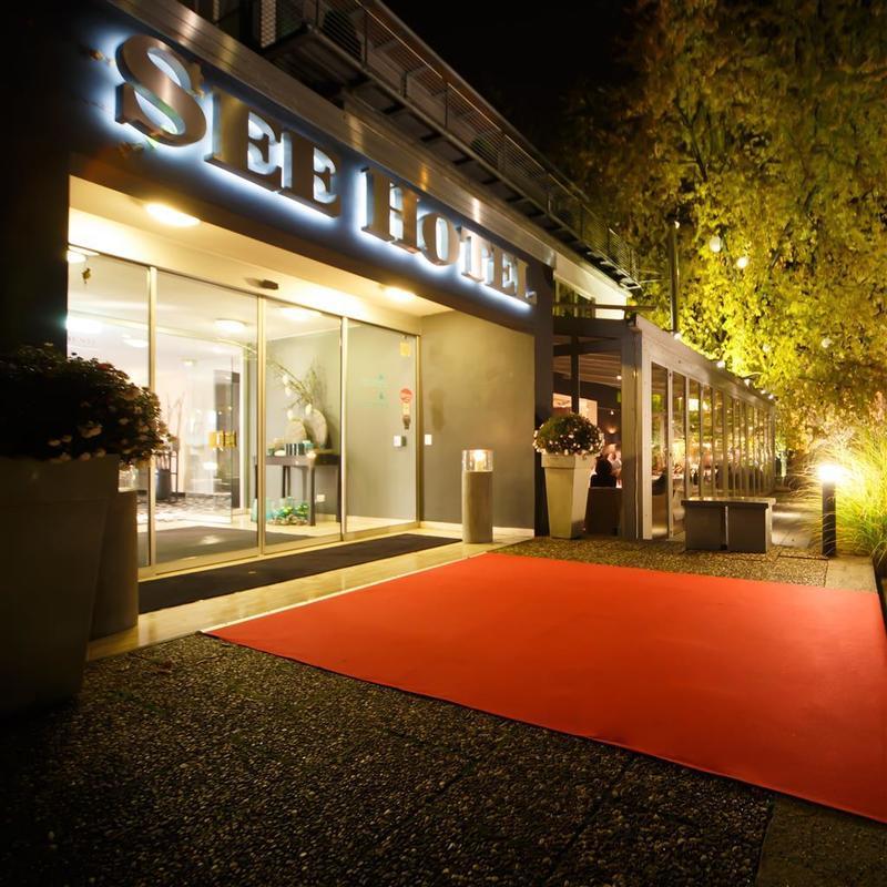 Seehotel Ketsch Шветцинген Экстерьер фото