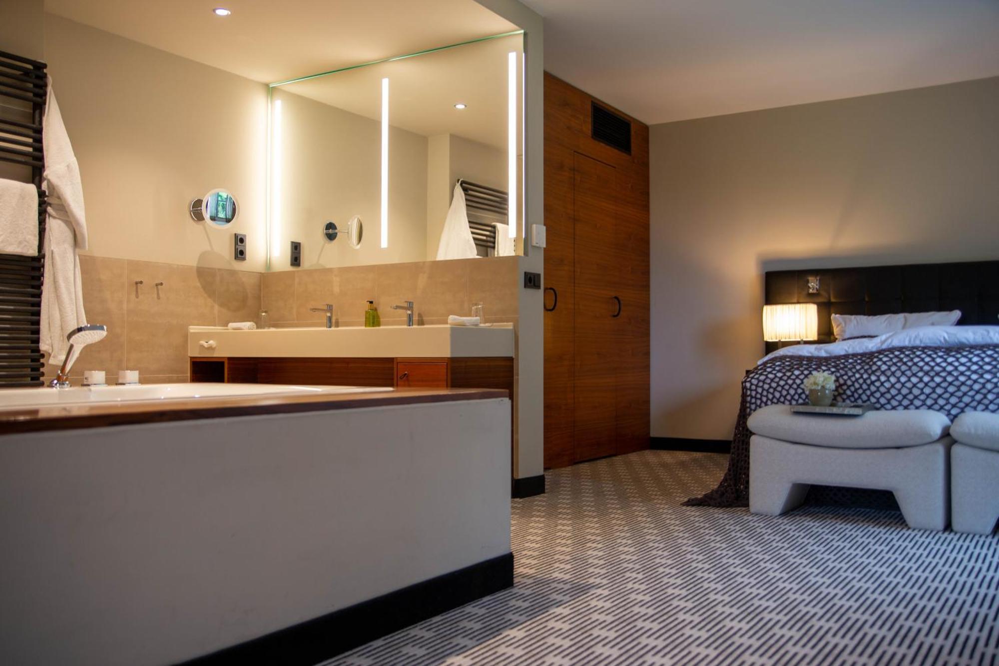 Seehotel Ketsch Шветцинген Экстерьер фото